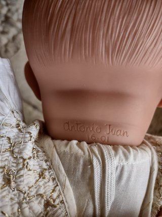 Muñeco bebé Antonio Juan
