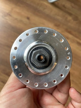 Buje delantero de aluminio JOYTECH