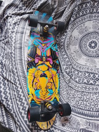 Patinete con diseño de tigre