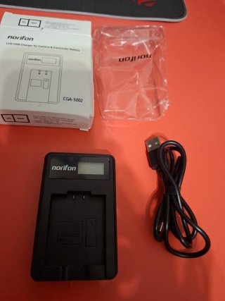 Cargador bateria camaras LCD USB