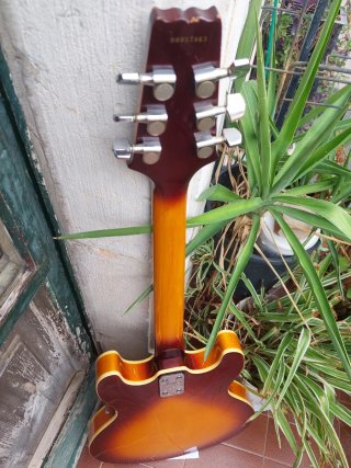 Aria 1986 TA-40 Guitarra Semihollow tipo ES-335