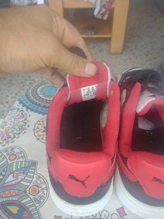 Tenis Puma Rojos y Blancos Niños/Niñas