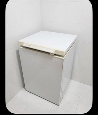 Congelador pequeño blanco