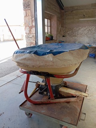 Abonadora Vicon y Sulfatadora Hardi