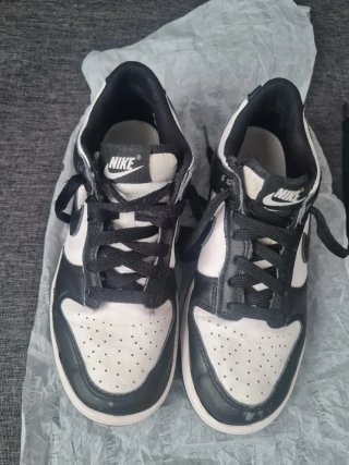 Nike Dunk Low Niño Talla 38 Blanco y Negro