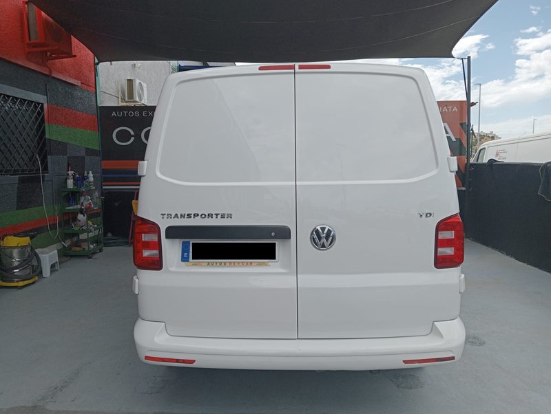 Volkswagen Transporter Kombi 2.0 TDI BMT 2017, foto 5