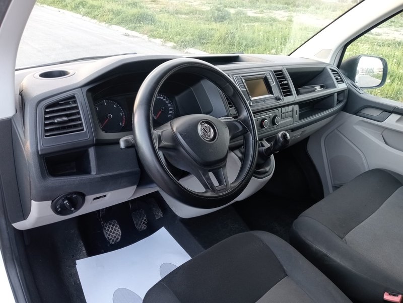 Volkswagen Transporter Kombi 2.0 TDI BMT 2017, foto 11