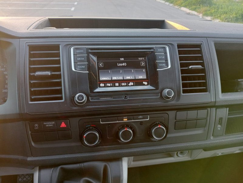 Volkswagen Transporter Kombi 2.0 TDI BMT 2017, foto 16