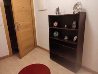 Alquiler apartamento amueblado.  Luminoso