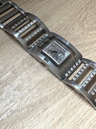 Orologio bracciale Square Irony Swatch