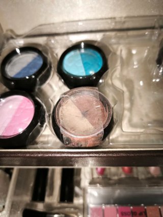 Baúl maquillaje cocodrilo beige y marrón