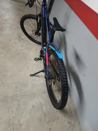 Bicicleta Eléctrica Kross Hexagon Azul