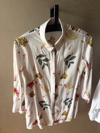 Camisa Stradivarius Talla S Estampado Floral