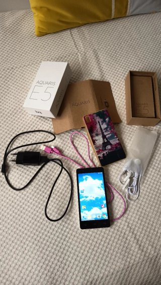 Móvil BQ Aquaris blanco 5"