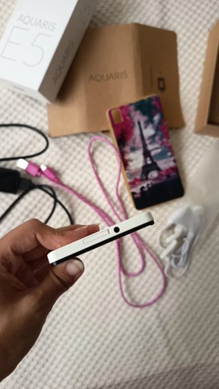 Móvil BQ Aquaris blanco 5"