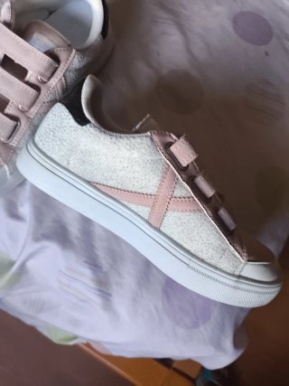 Zapatillas Munich rosas y blancas T.36 con brillos