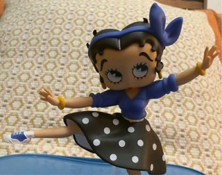 Figura Betty Boop Baile Rock