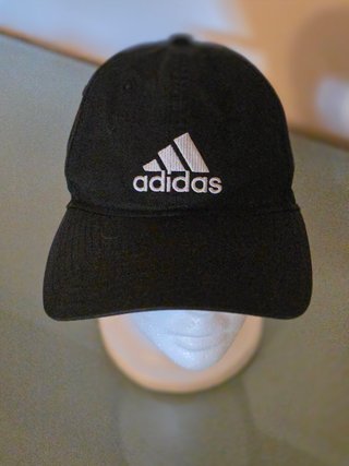 Lote Gorras Adidas Negra y Blanca