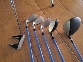 Bolsa y palos golf INESIS infantil 11-13