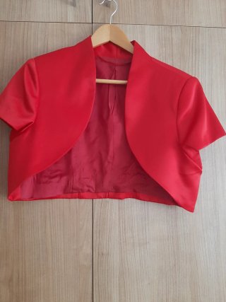 Vestido rojo corto con chaqueta talla 44--46