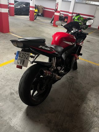 Yamaha R6 2004 Roja y Negra
