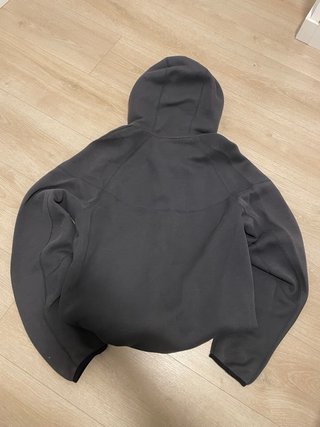 Sudadera Nike Tech Fleece Gris