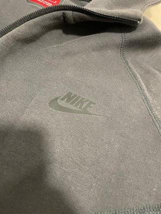 Sudadera Nike Tech Fleece Gris