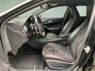 Mercedes-Benz GLA 200d AMG LINE - Como nuevo