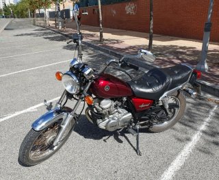 Yamaha SR250 Special Roja