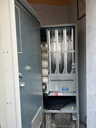 Maquina expendedora de bebidas
