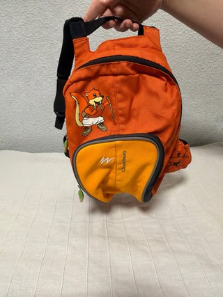 Mochila Quechua infantil poco uso