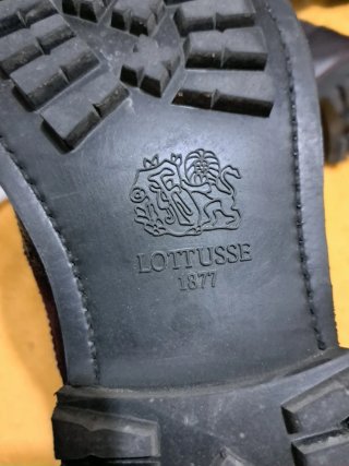botines con cordones  Lottusse bordeaux