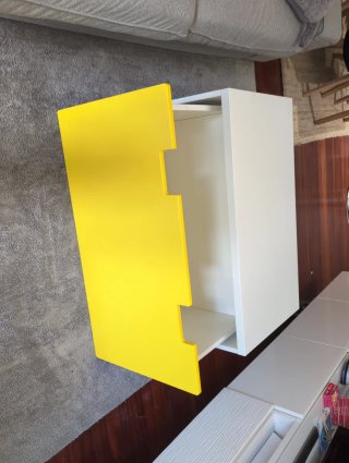 Baúl Almacenaje Ikea Blanco y Amarillo