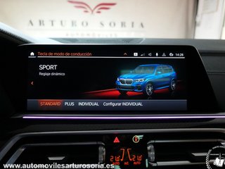 BMW X5 M50i