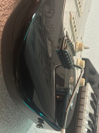 Guitarra Eléctrica Fender Stratocaster Japan