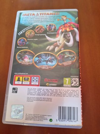 Cover PSP Crash Bandicoot Titani in lotta