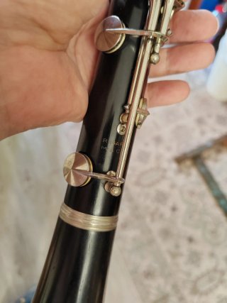 Clarinete francés con estuche