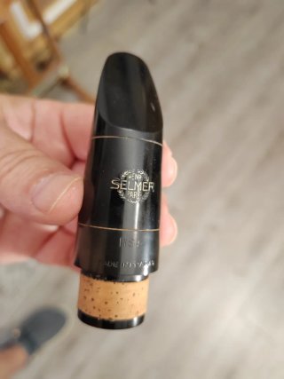 Clarinete francés con estuche