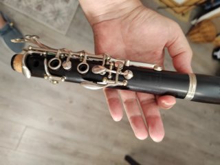 Clarinete francés con estuche