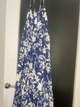 Vestido largo estampado floral azul y blanco