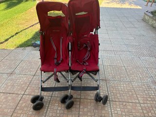 Carrito gemelar Maclaren rojo plegable