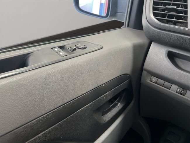 Peugeot Traveller 2.0 BlueHDI S&S Business Standard 2018, foto 12