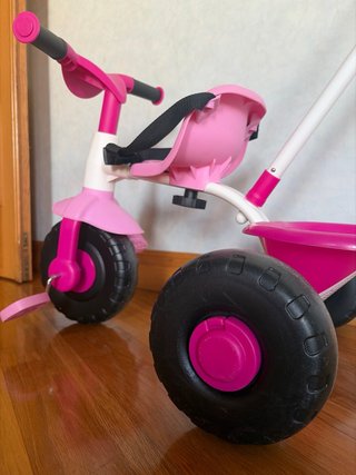 Triciclo rosa para bebé