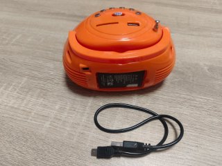 Radio reloj Portátil lector USB, Tarjetas, batería