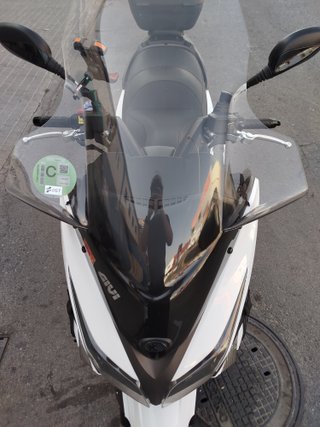 Moto Kymco Grand Dink 300 ABS Blanca muchos extras