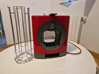 Cafetera Dolce Gusto Roja