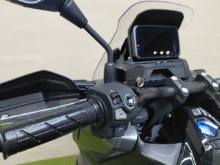 HONDA ADV350