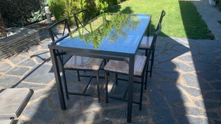Mesa de forja y 4 sillas IKEA