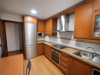 Cocina Completa Muebles Madera y Granito