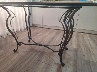 Mesa comedor cristal y hierro forjado